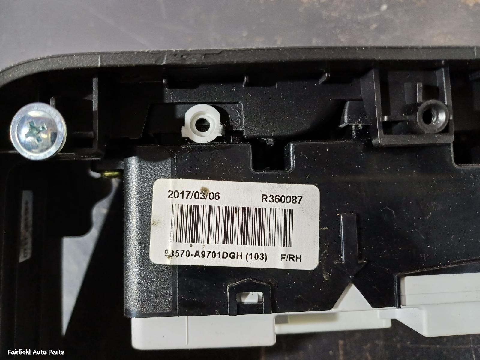 2015-2020 Kia Carnival/grand Carnival Pwr Dr Wind Switch