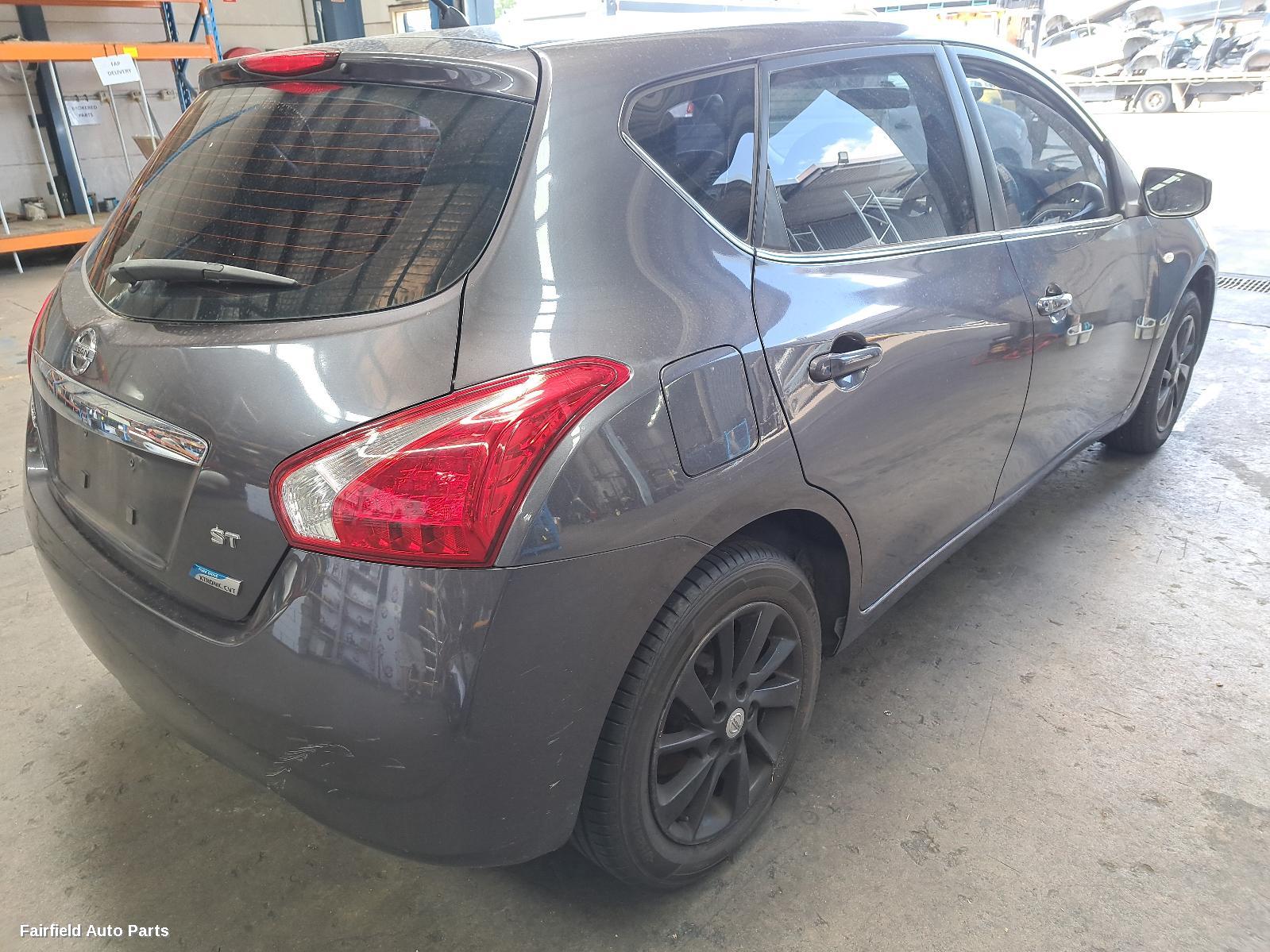 2015 Nissan Pulsar Left Taillight