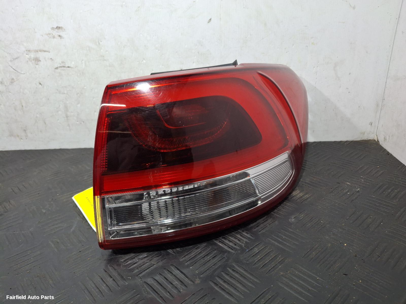 2015-2017 Kia Sorento Right Taillight