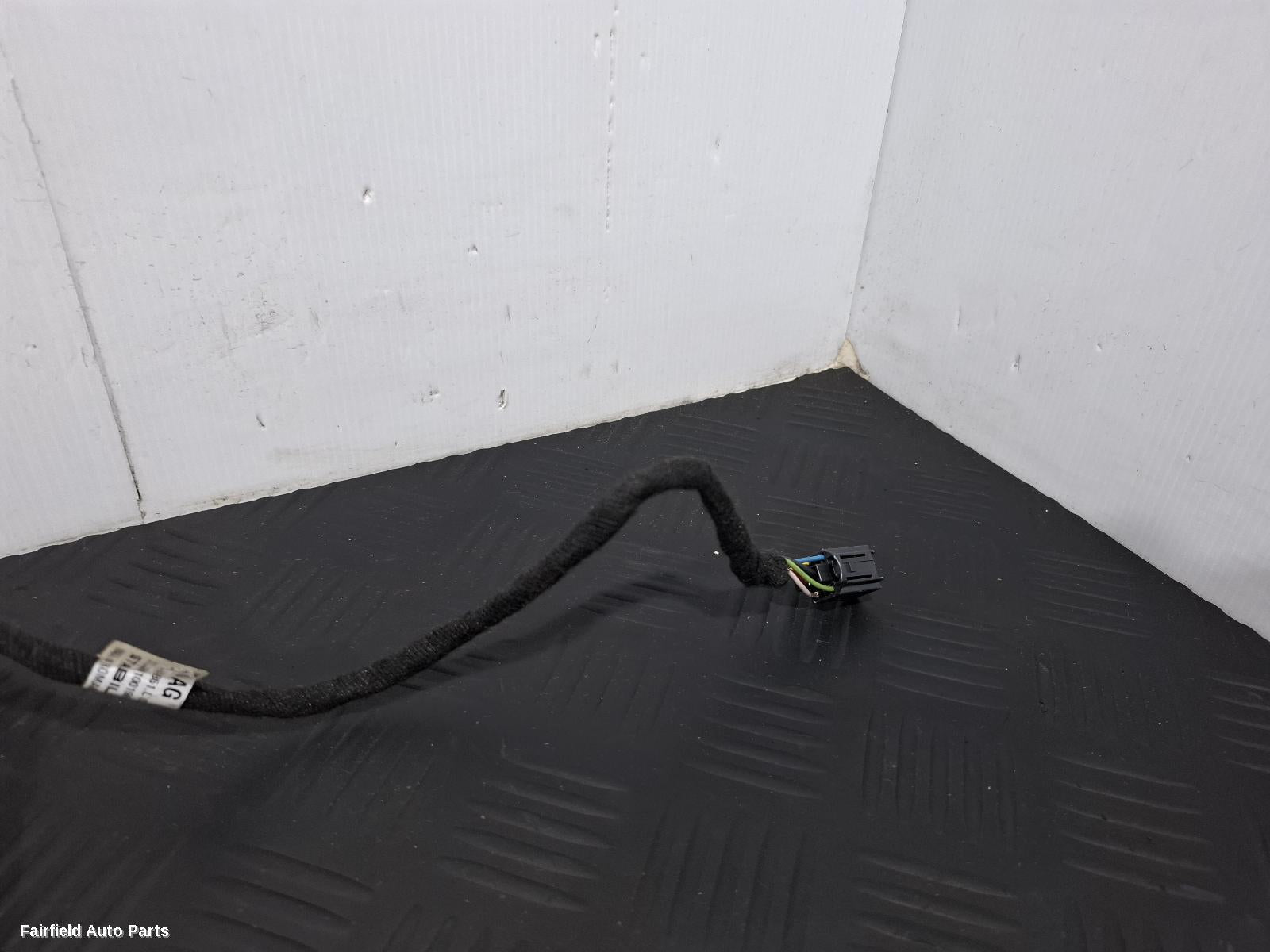 2010-2018 Porsche Cayenne Hatch Strut