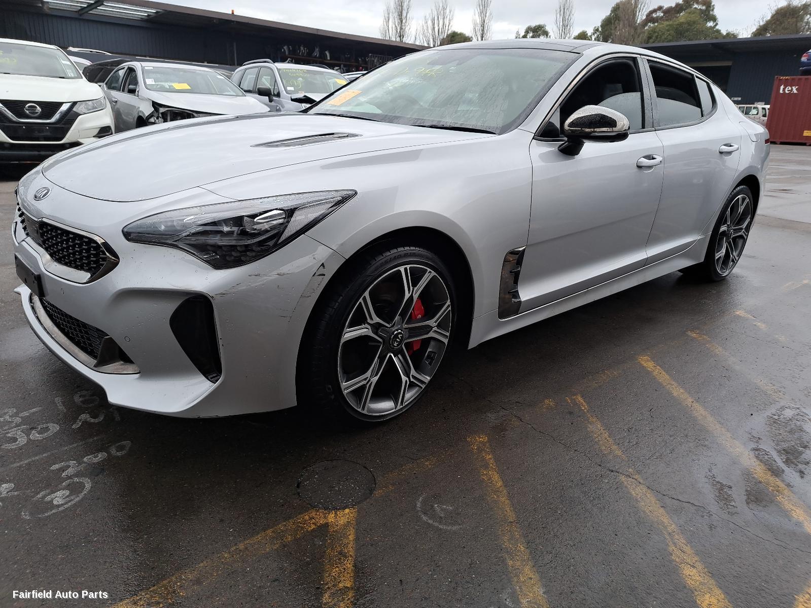 2019 Kia Stinger Left Taillight