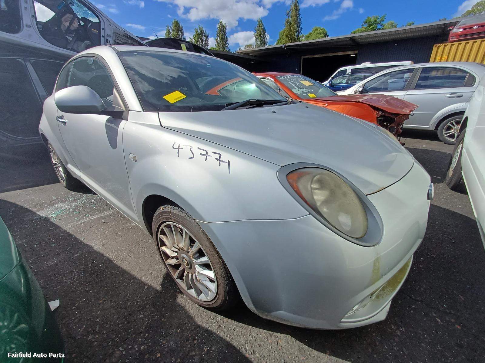2015 Alfa Romeo Mito Bonnet