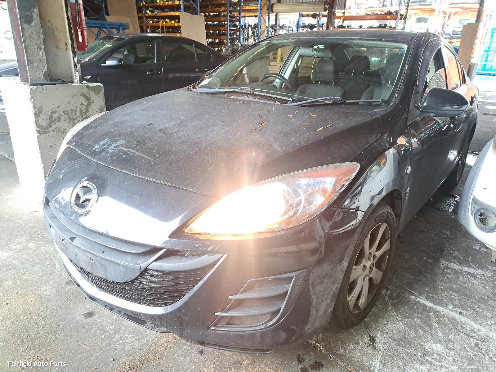 2009 Mazda 3 Left Headlamp