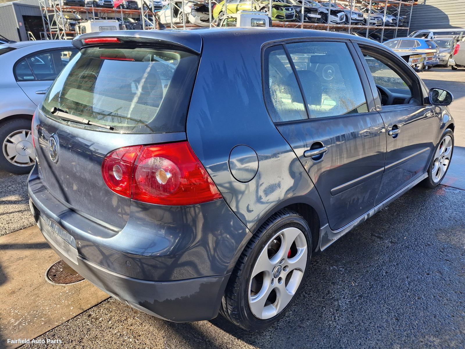 2008 Volkswagen Golf Sunvisor