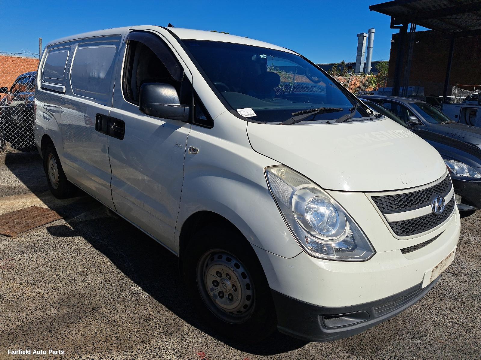 2007-2021 Hyundai Iload/imax Overflow Bottle
