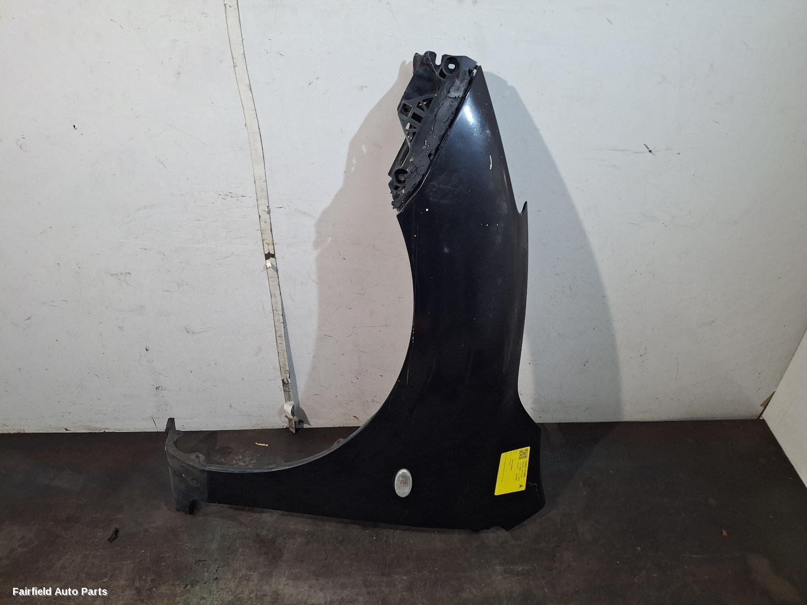 2003-2009 Mazda 3 Left Guard