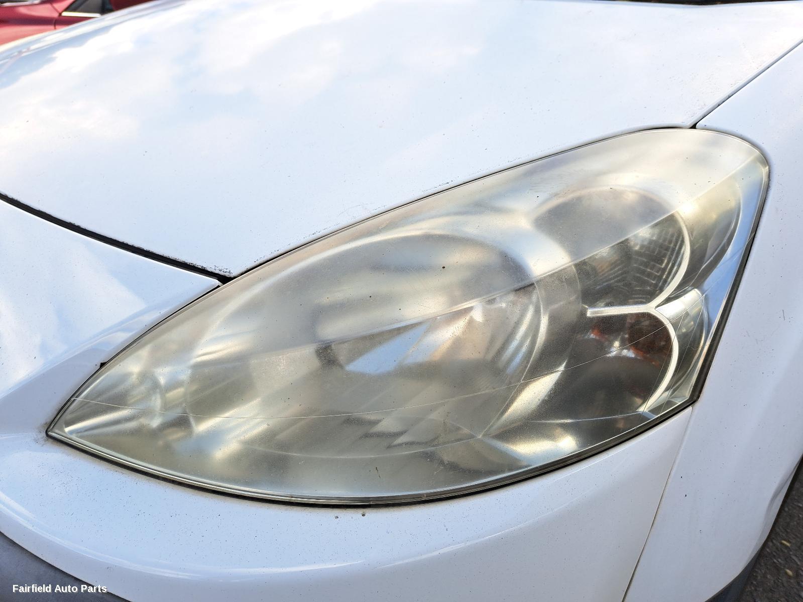 2011 Peugeot Partner Left Front Door