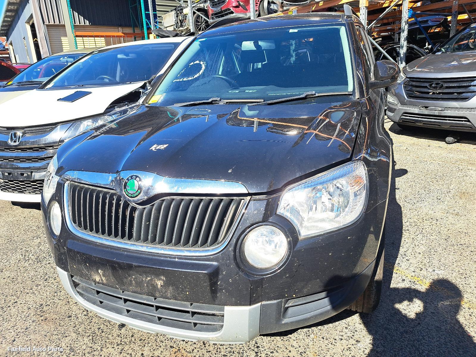 2013 Skoda Yeti Left Rear Door Window
