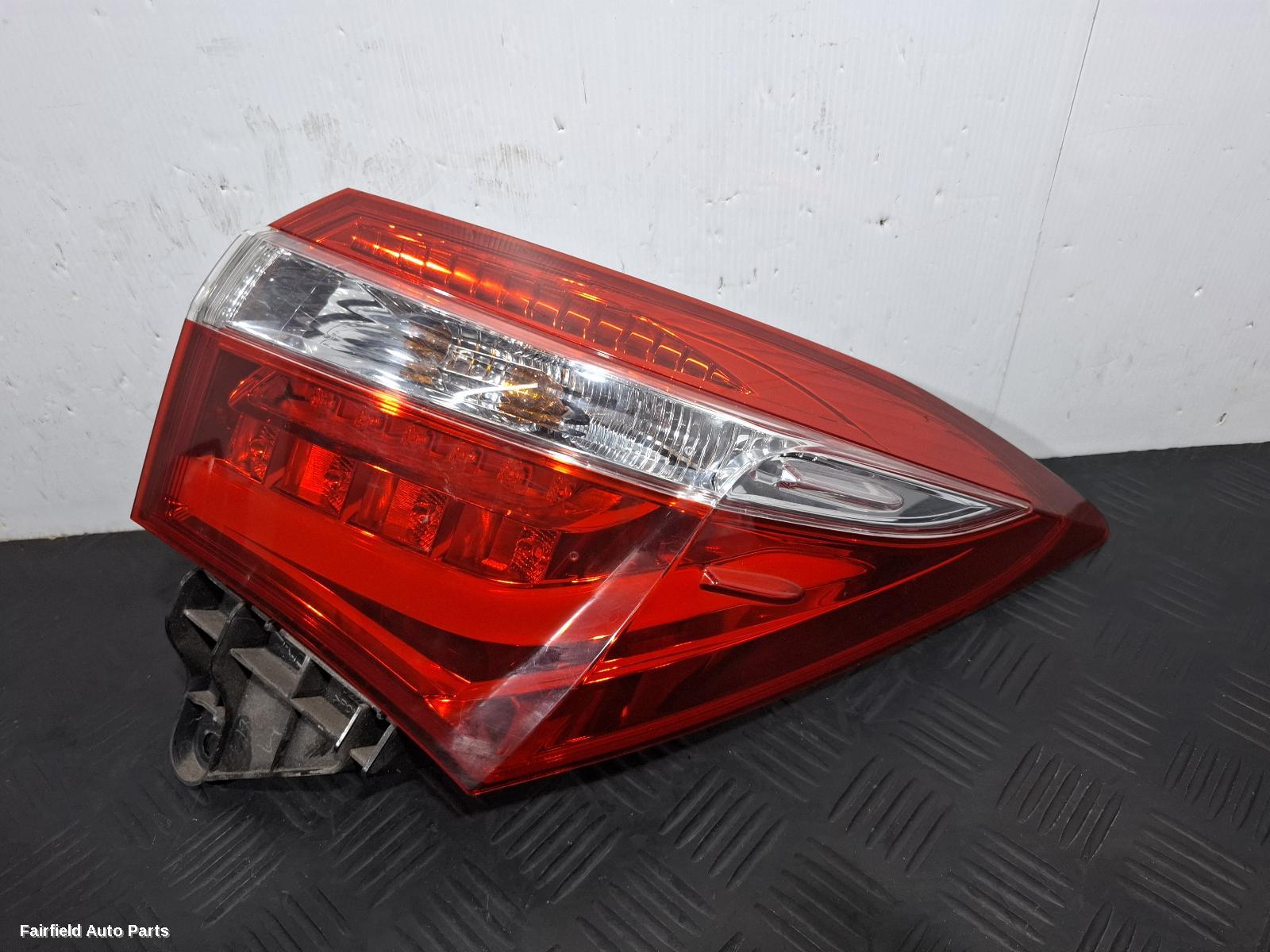 2013-2016 Toyota Corolla Right Taillight