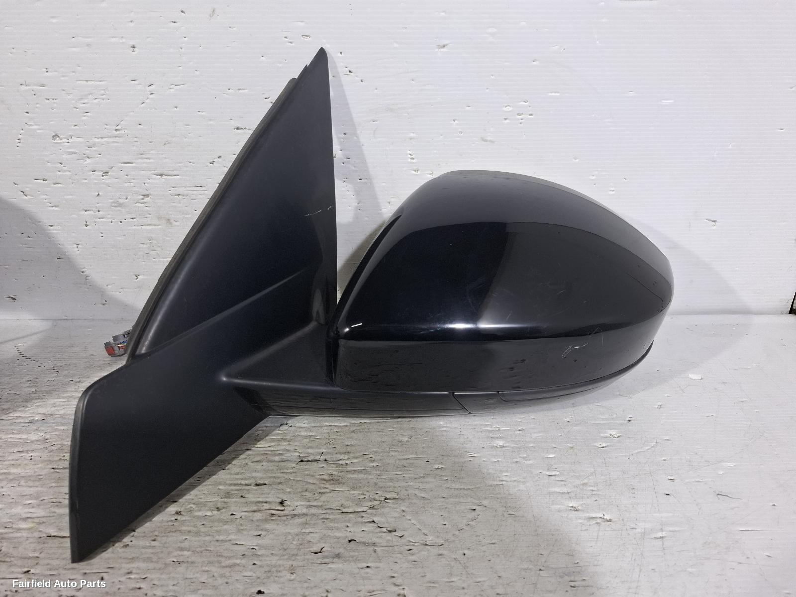 2015-2019 Land Rover Discovery Sport Left Door Mirror