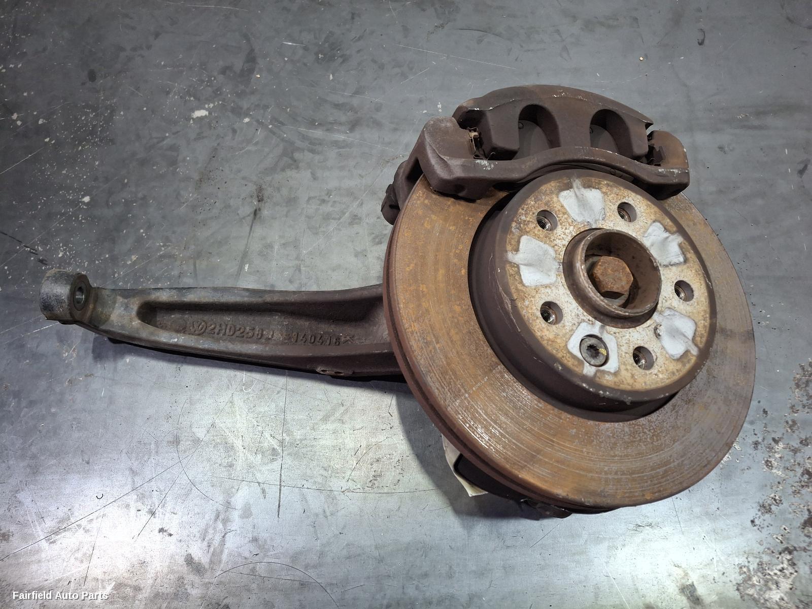 2010-2022 Volkswagen Amarok Right Front Hub Assembly