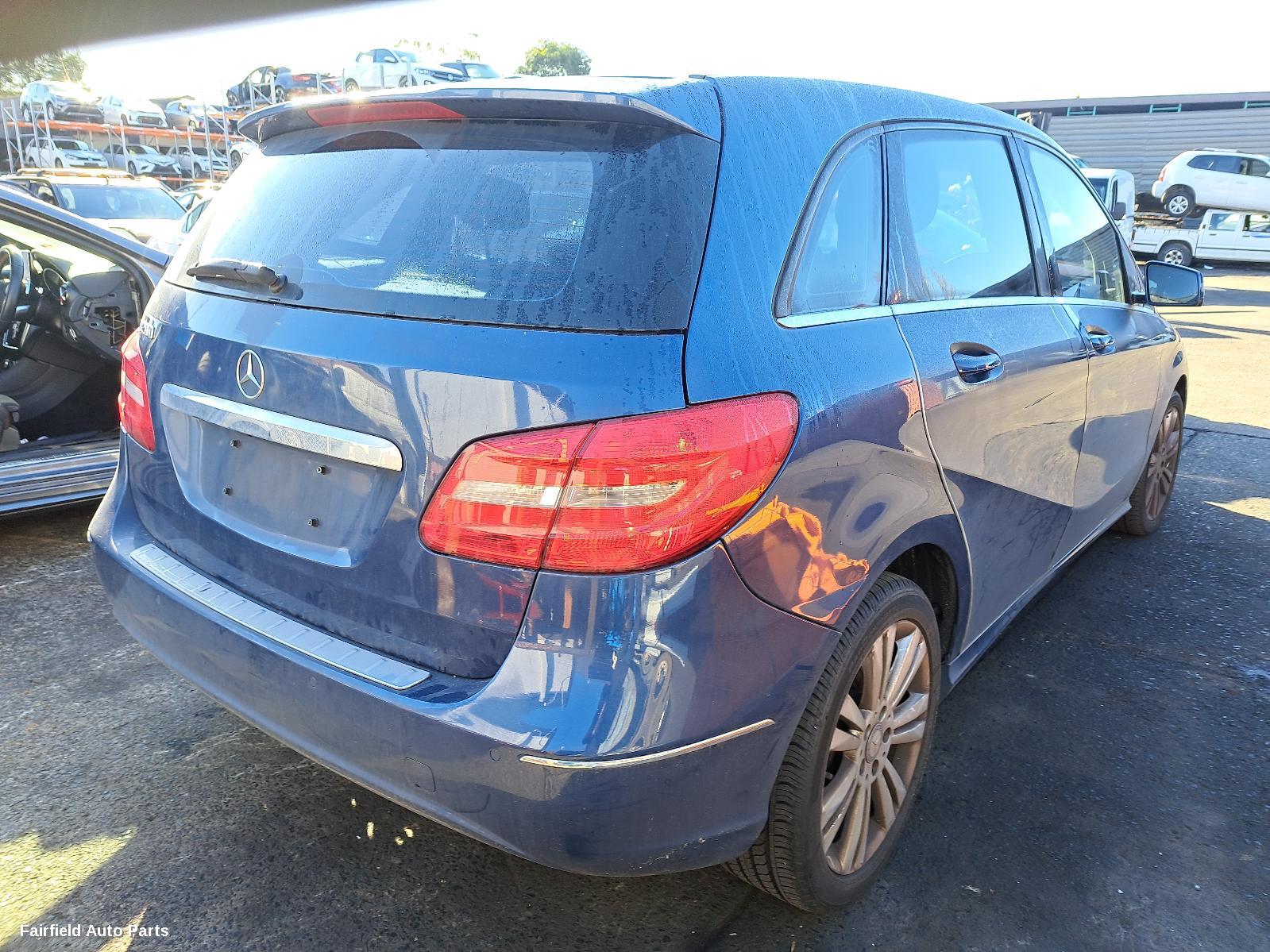 2012 Mercedes B Class Left Front Door