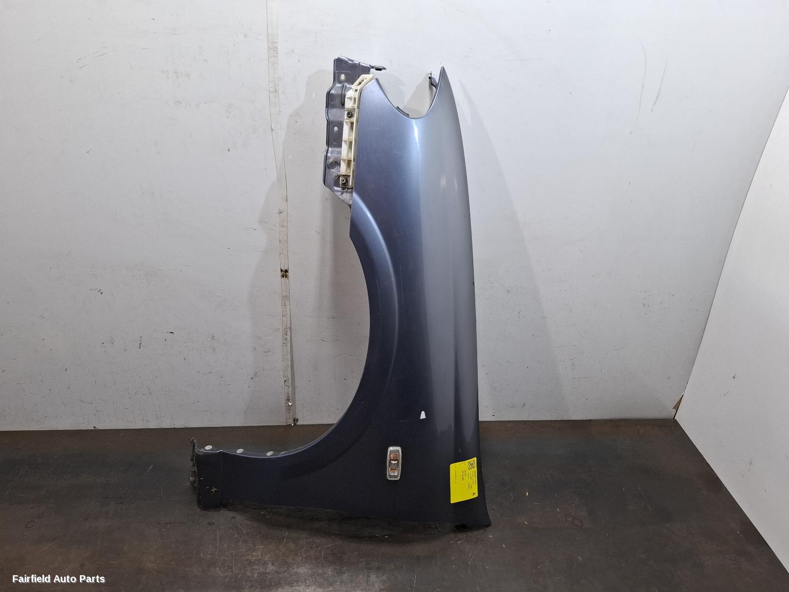 2003-2005 Nissan Pulsar Left Guard