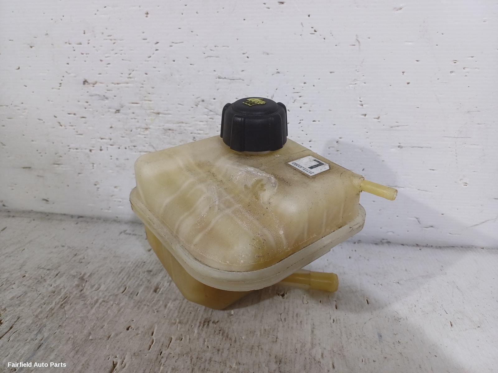 2007-2014 Nissan Dualis Overflow Bottle