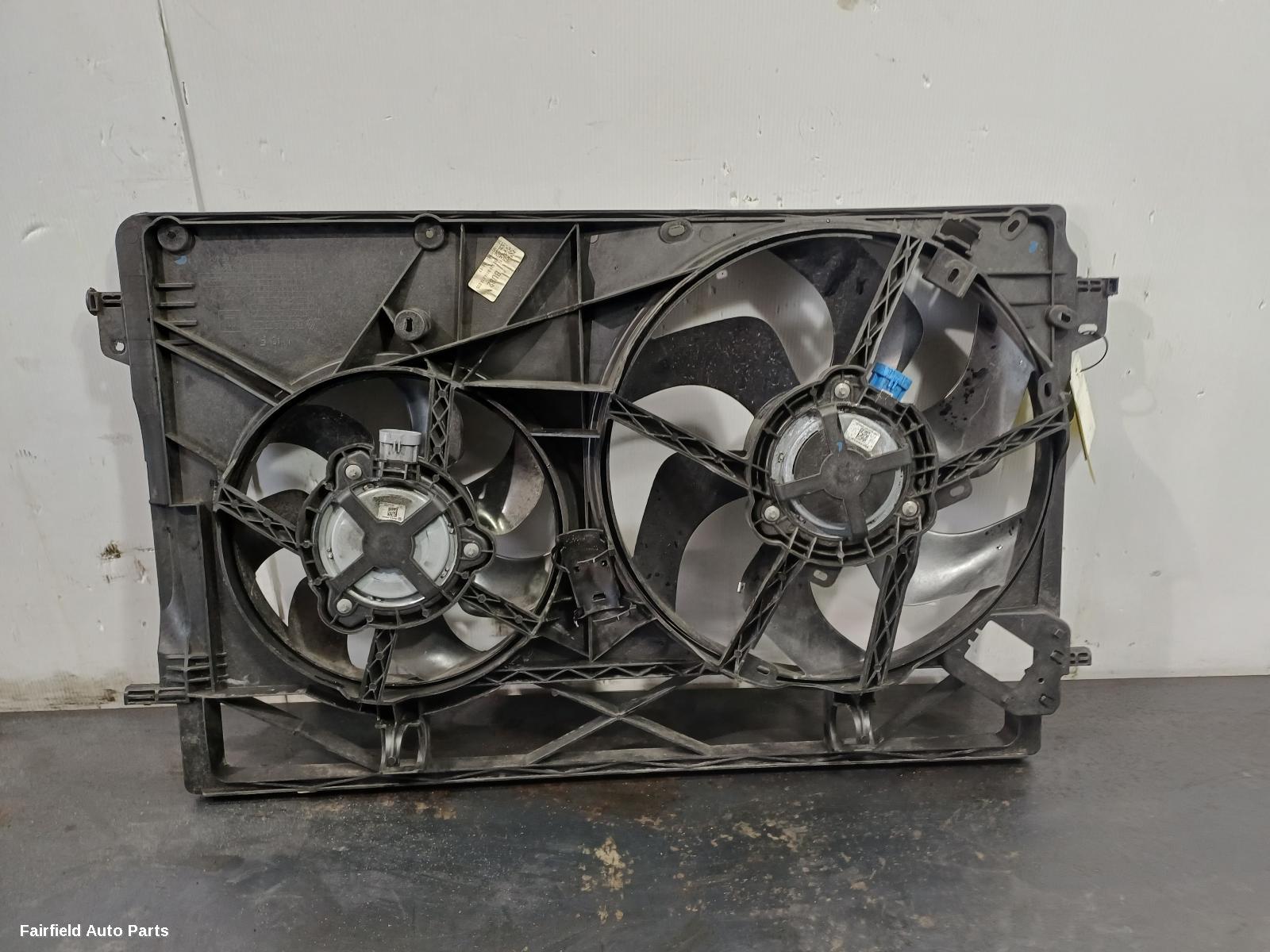 2015-2022 Renault Trafic Fan