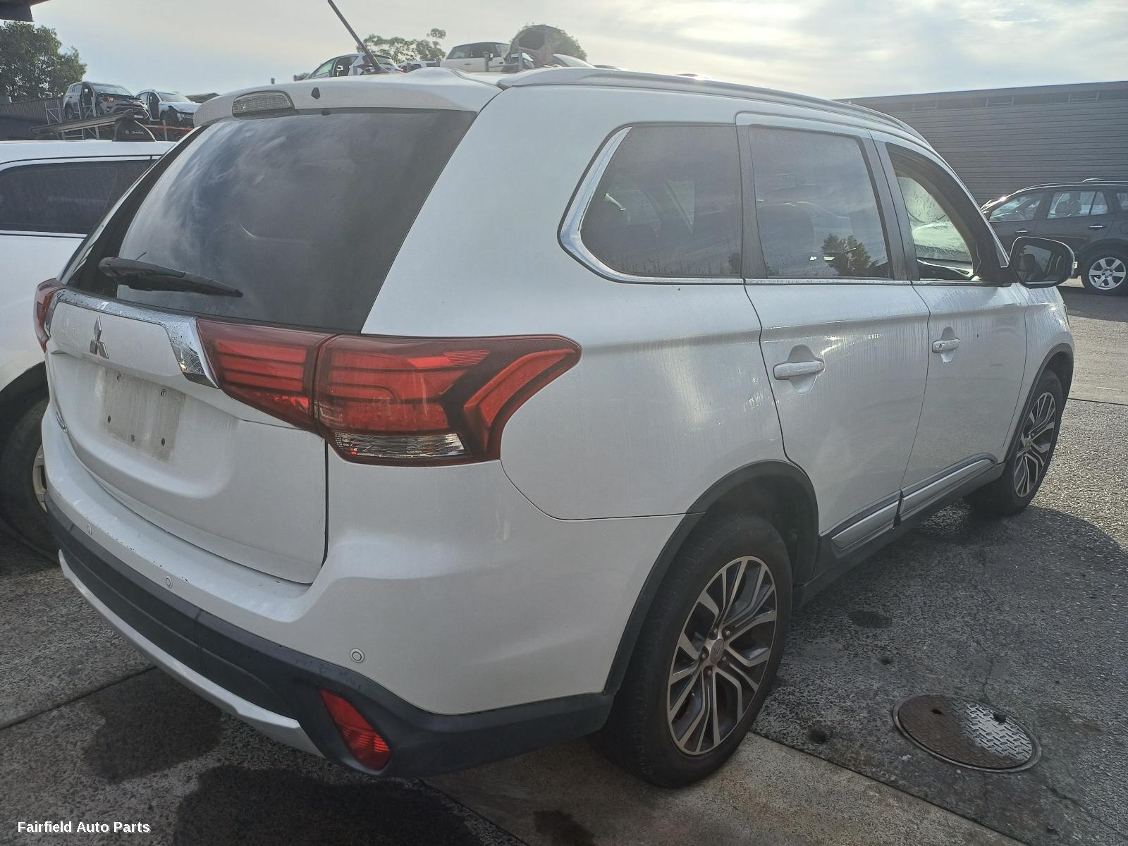 2015 Mitsubishi Outlander Radio Cd Dvd Sat Tv