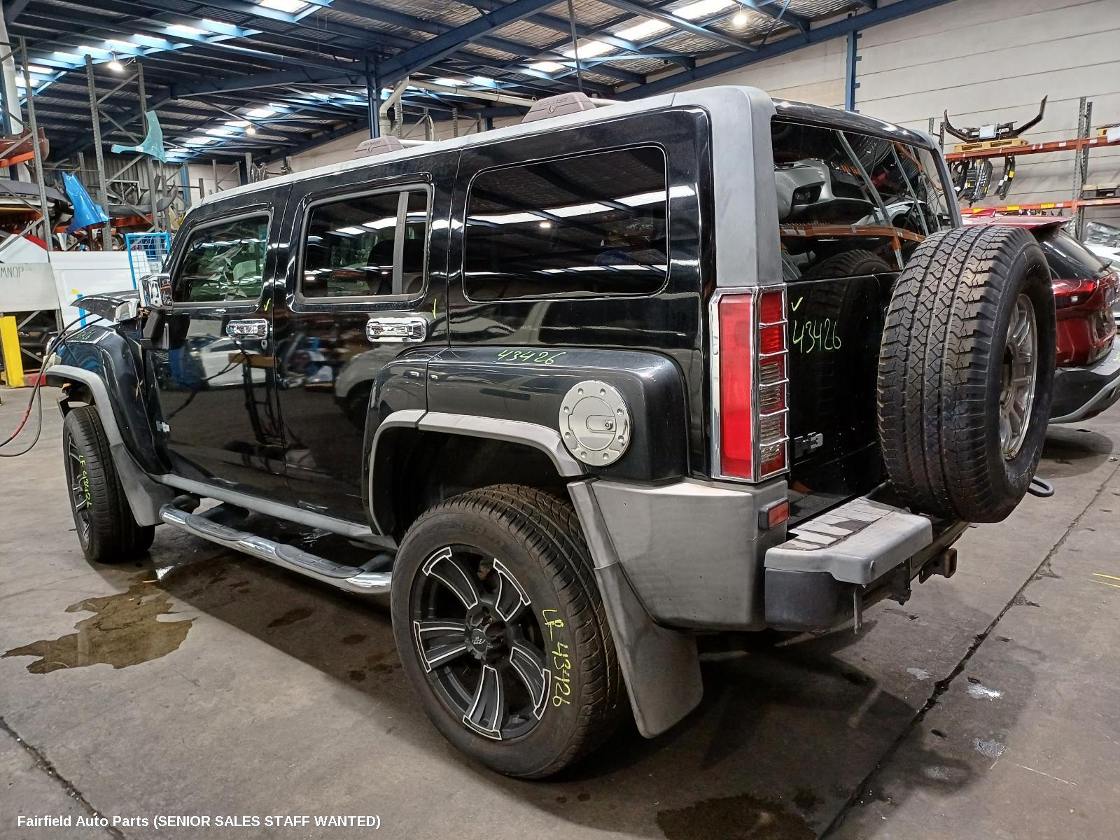 2008 Hummer H3 Left Taillight
