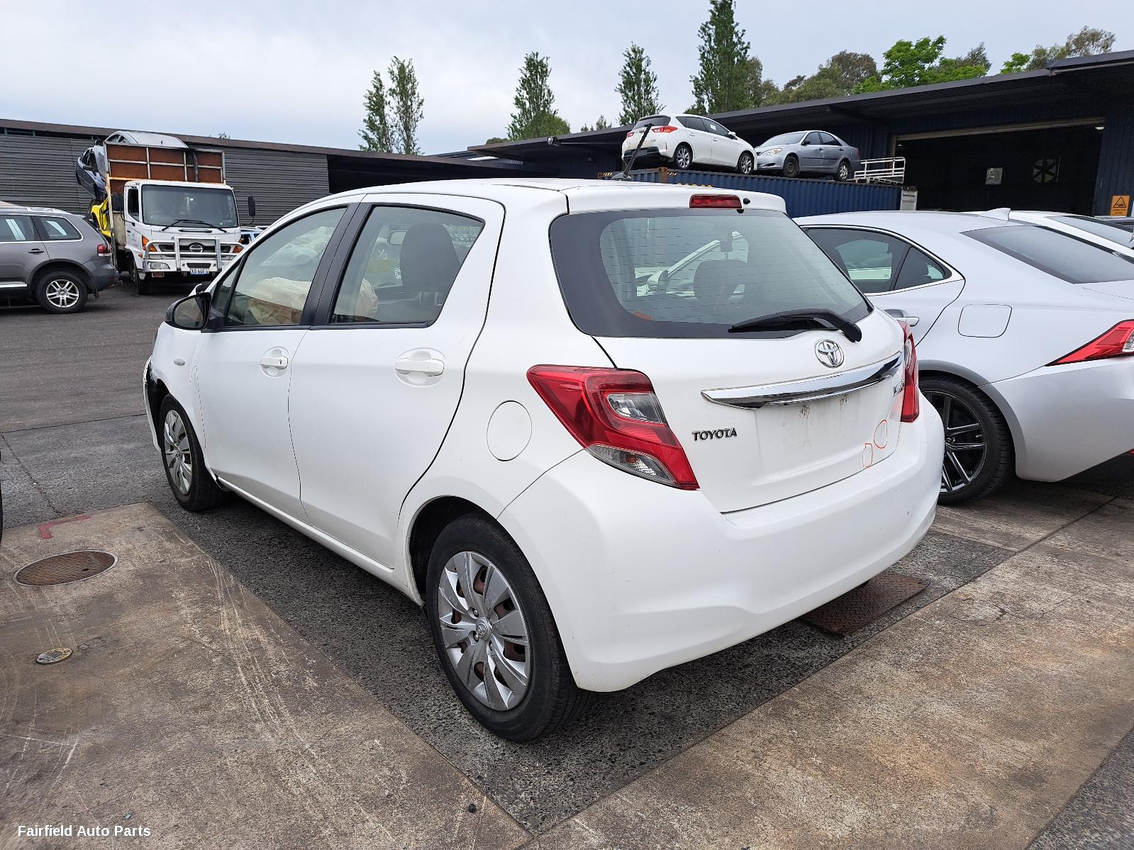 2015 Toyota Yaris Starter