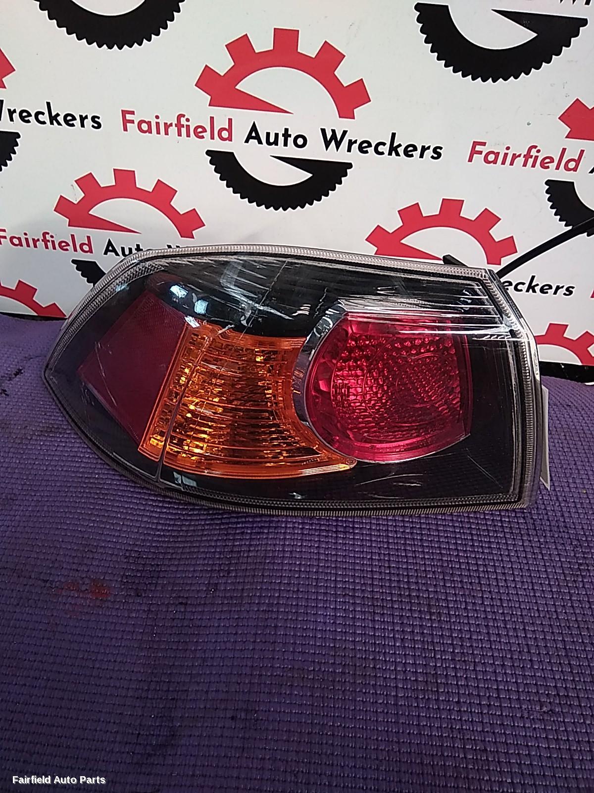 2015 Mitsubishi Lancer Left Taillight