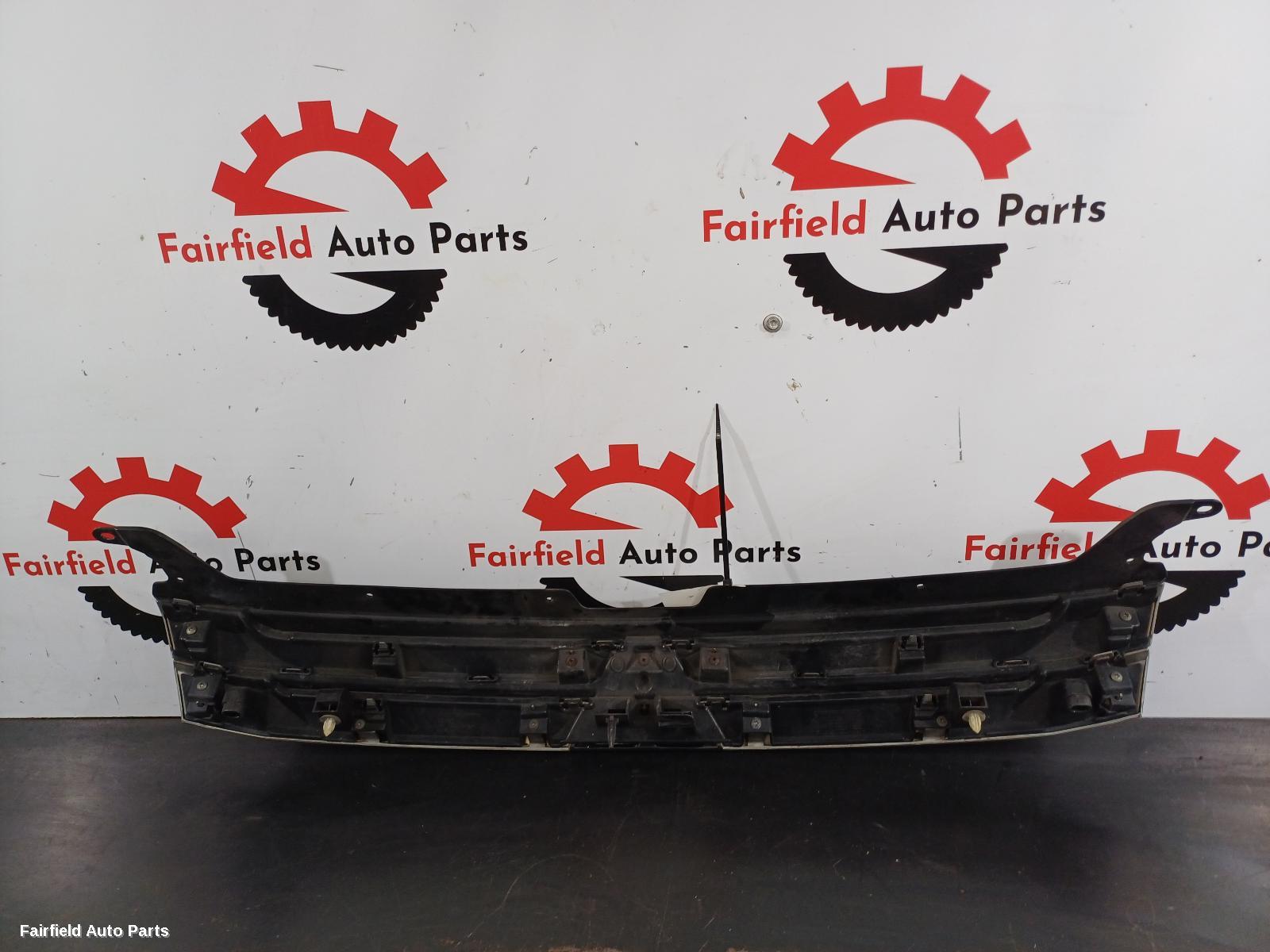 2012-2014 Mitsubishi Outlander Grille