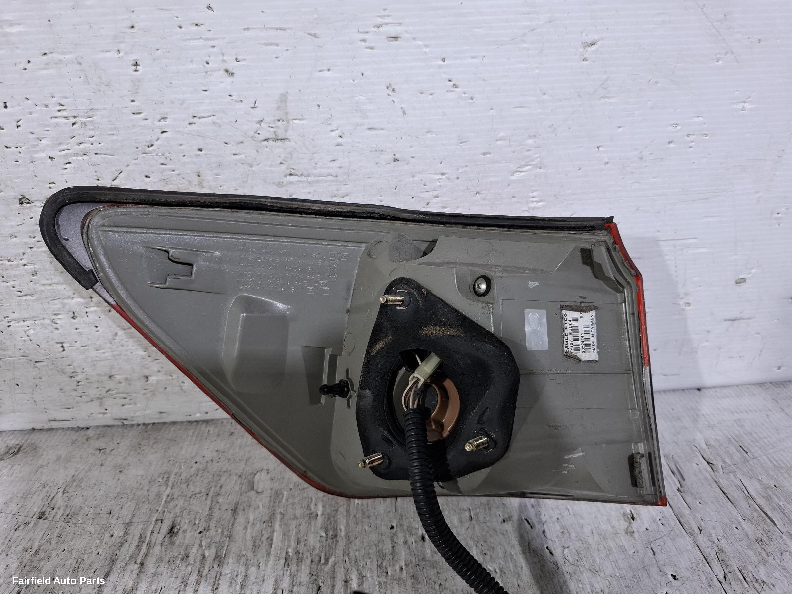 2005-2008 Lexus Is250/is250c Right Taillight