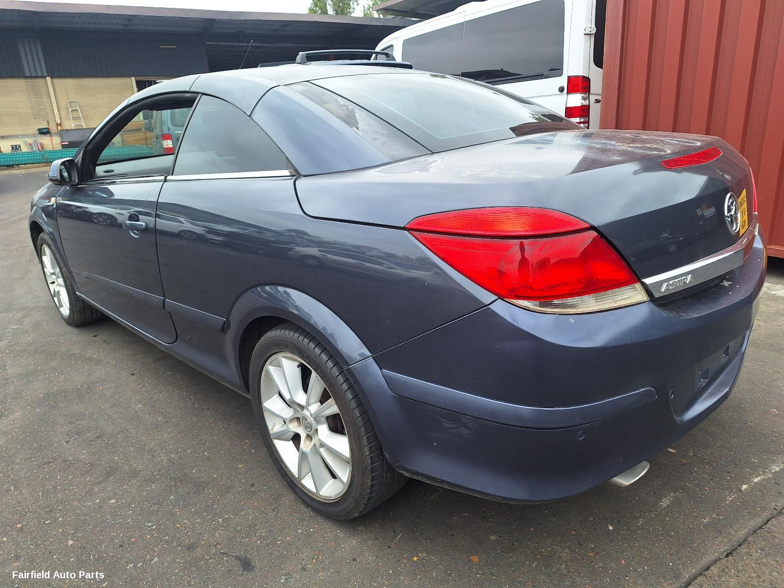 2007 Holden Astra Left Door Mirror