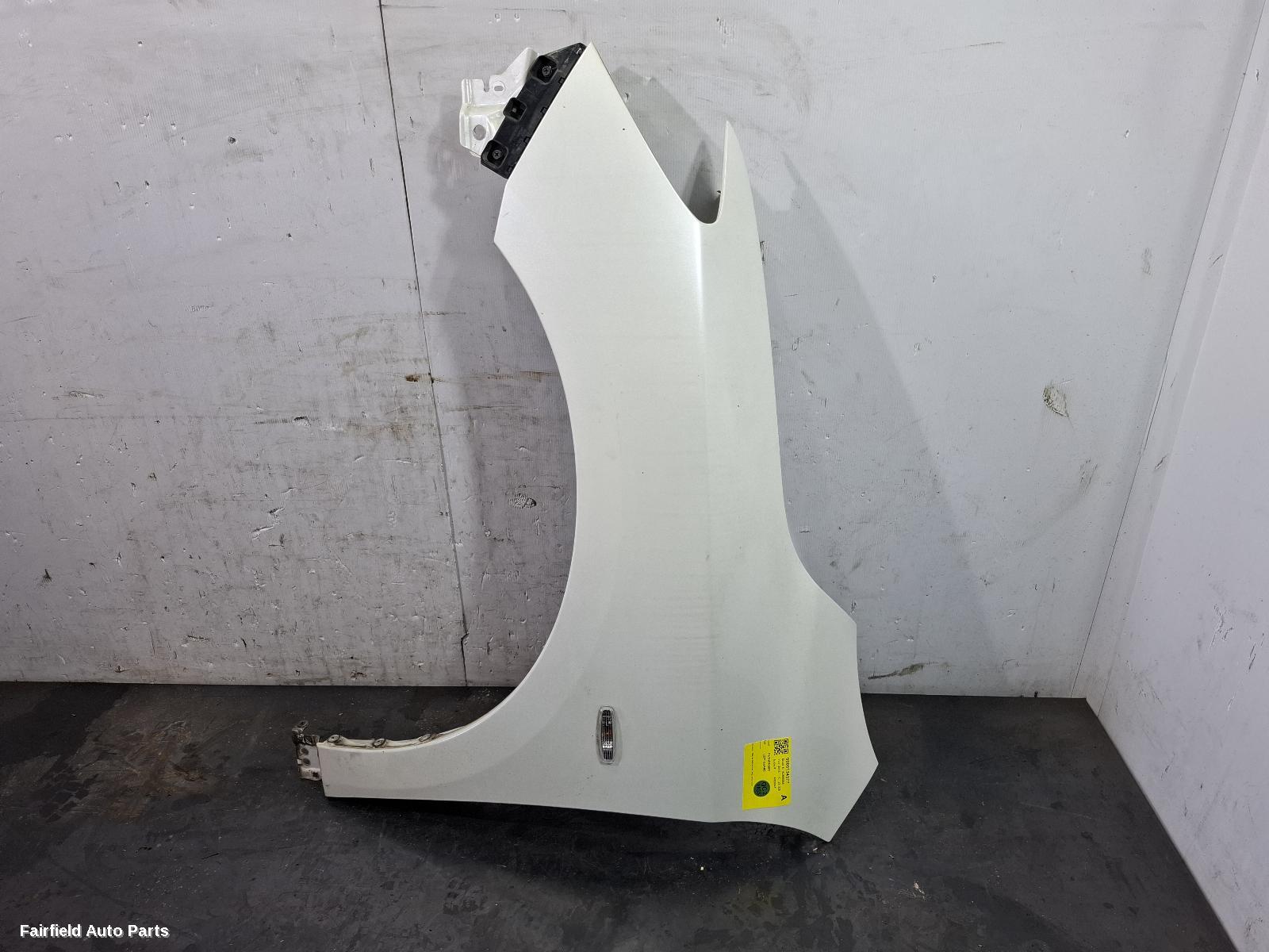 2013-2021 Nissan Pathfinder Left Guard