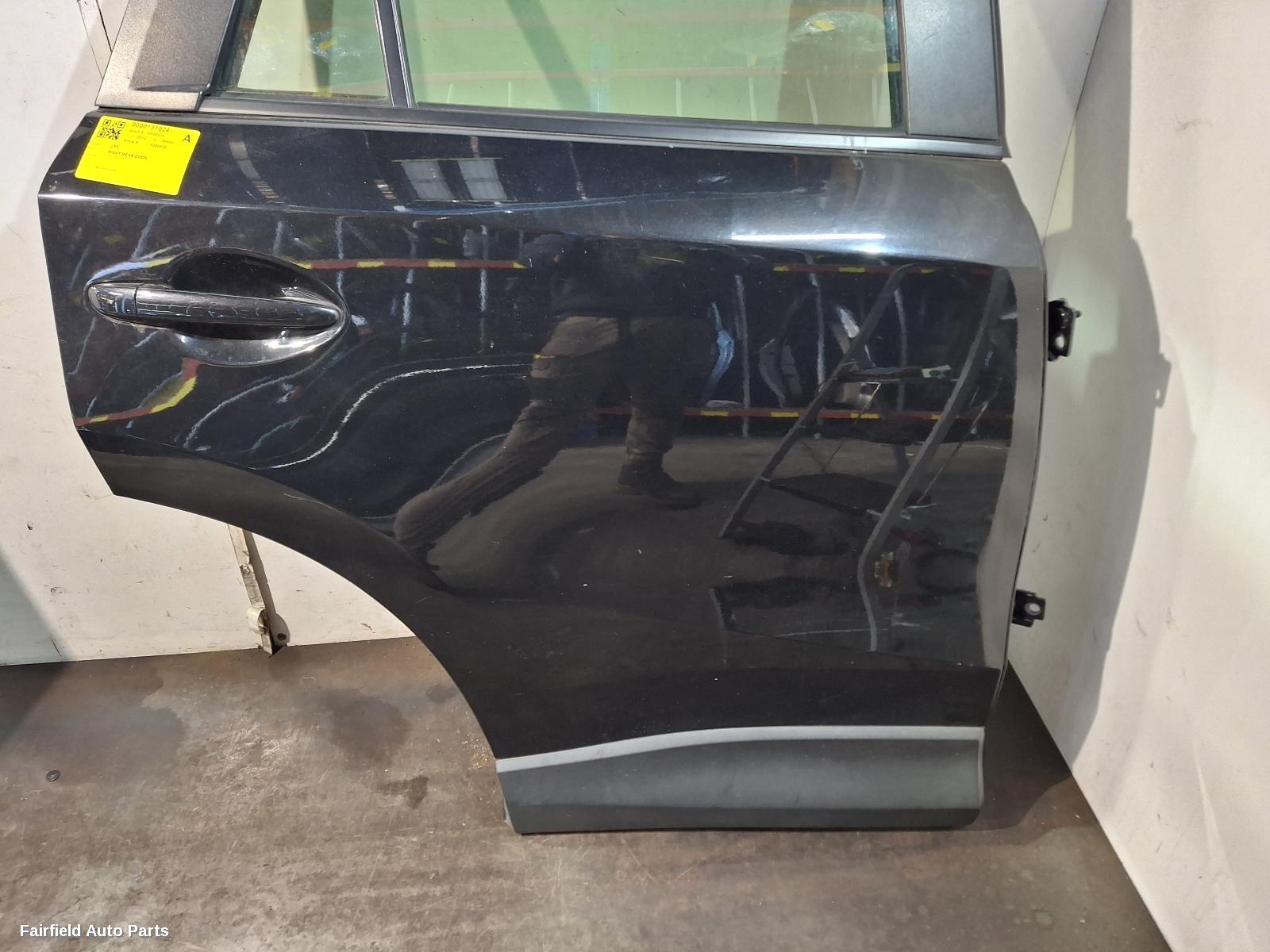 2012-2016 Mazda Cx5 Right Rear Door Sliding
