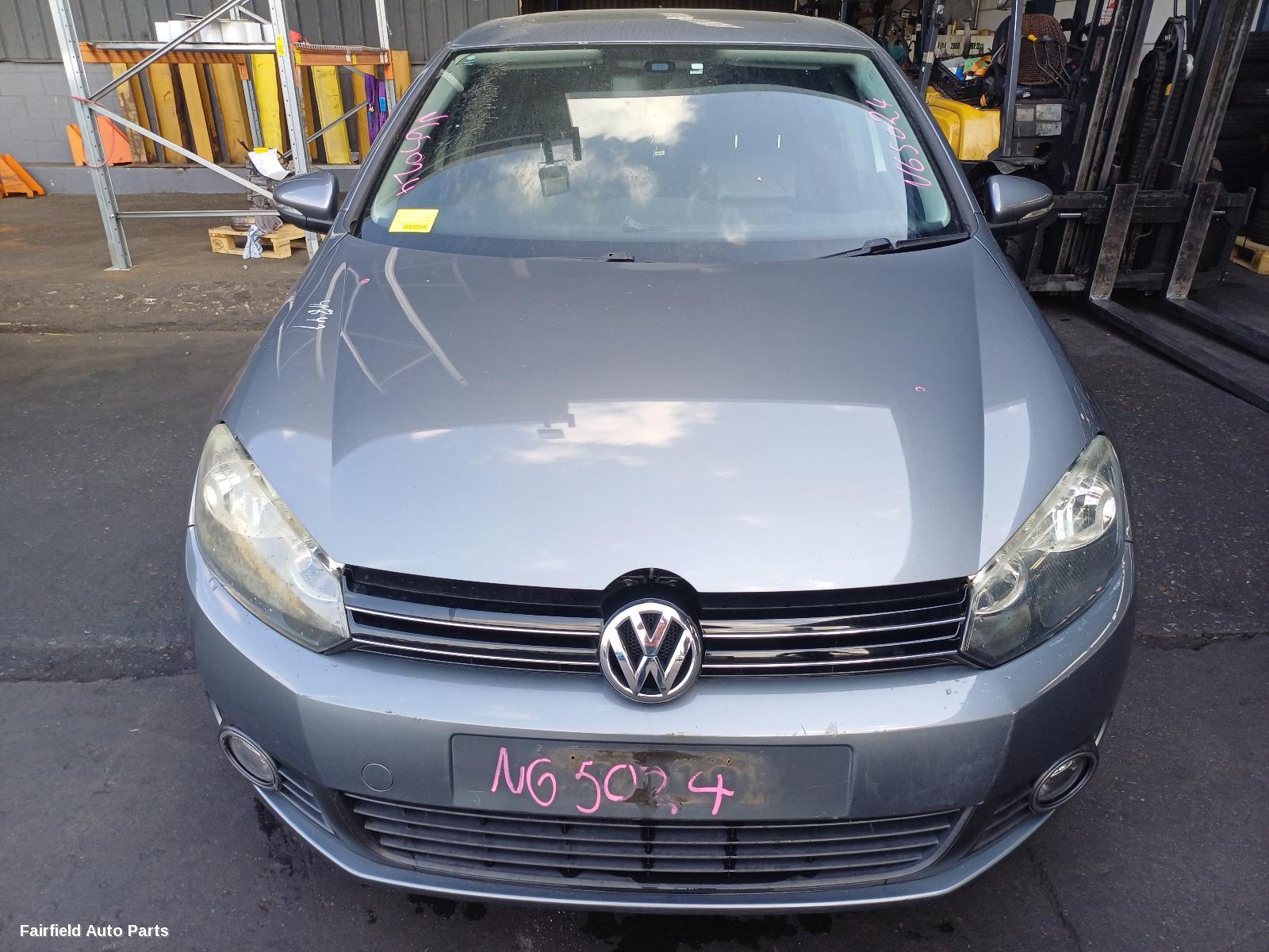 2010 Volkswagen Golf Left Taillight