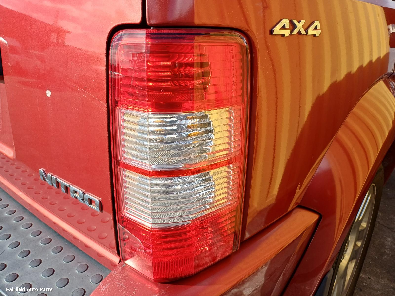 2007-2011 Dodge Nitro Right Front Door