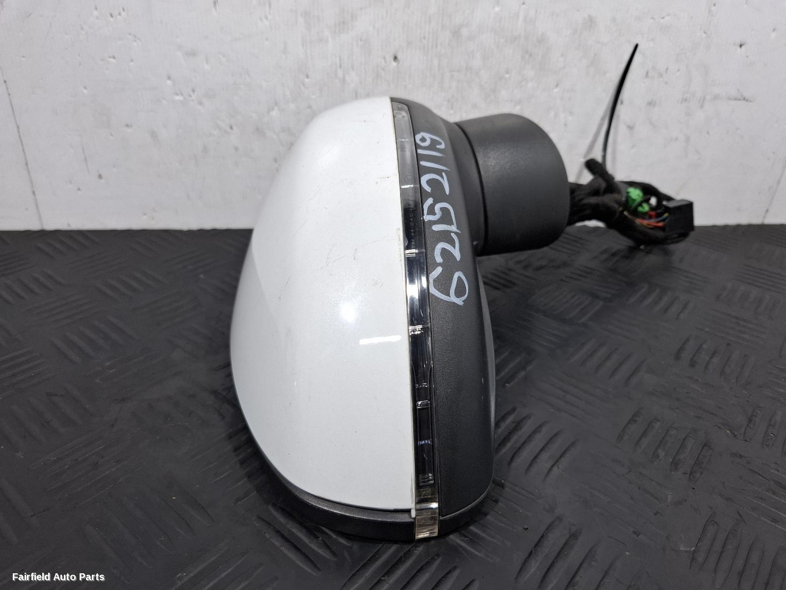 2010-2018 Audi A1 Right Door Mirror