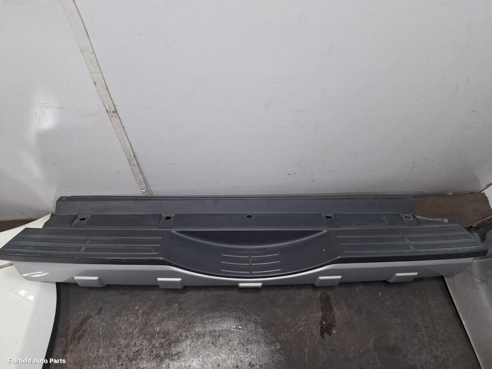 2015-2019 Mitsubishi Pajero Rear Bumper