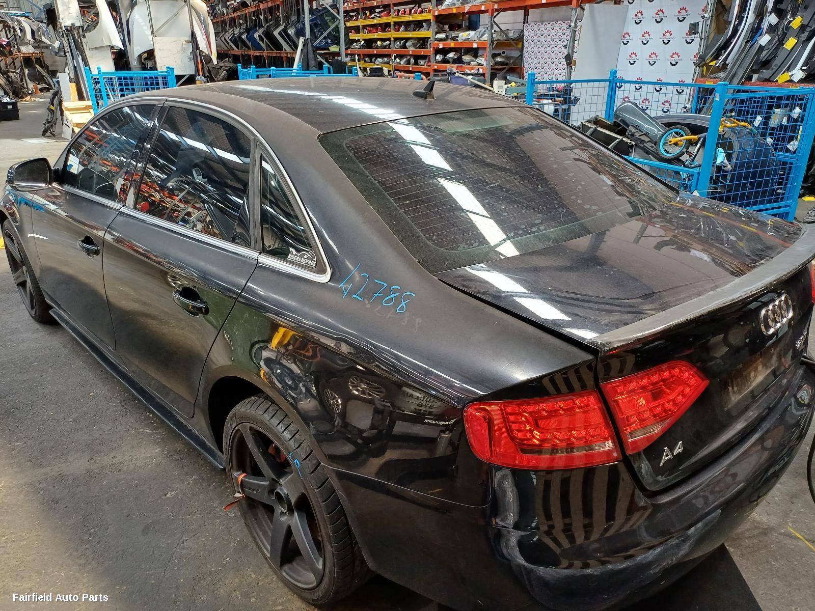 2009 Audi A4 Right Taillight