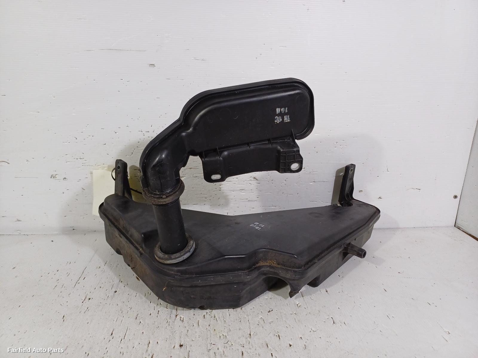 2008-2017 Audi Q5 Washer Bottle