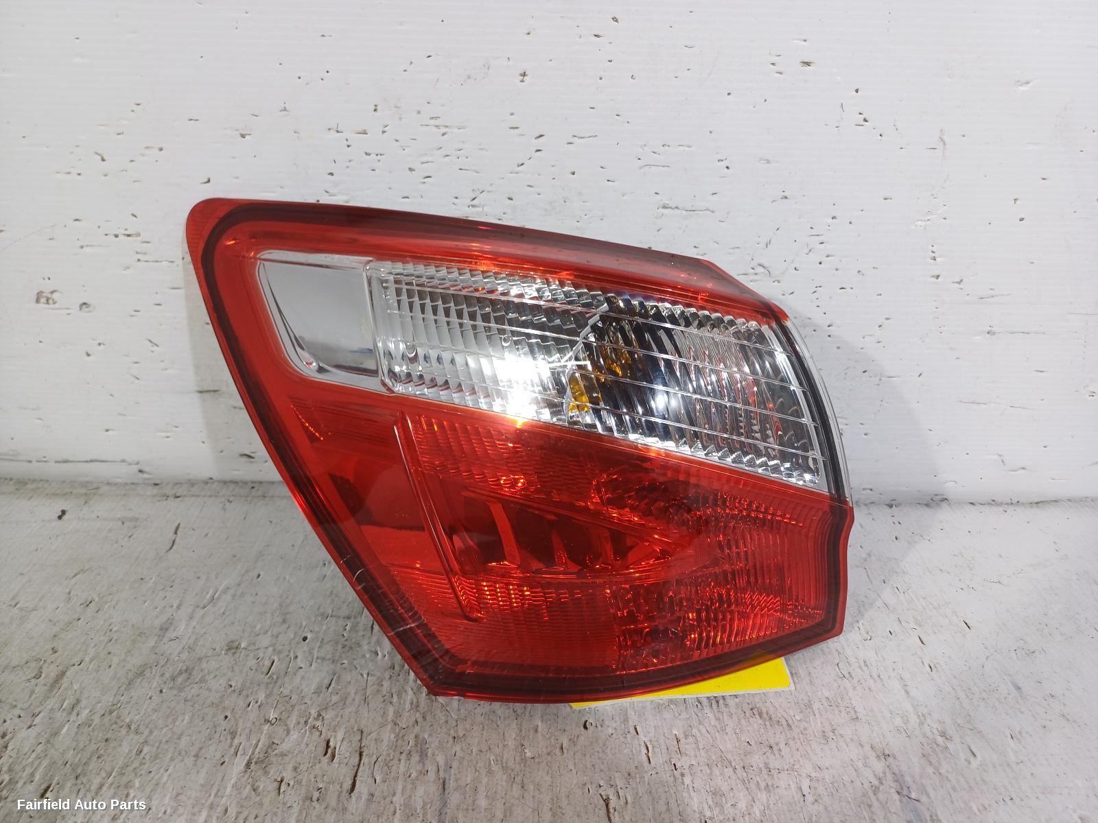 2012-2014 Nissan Dualis Left Taillight