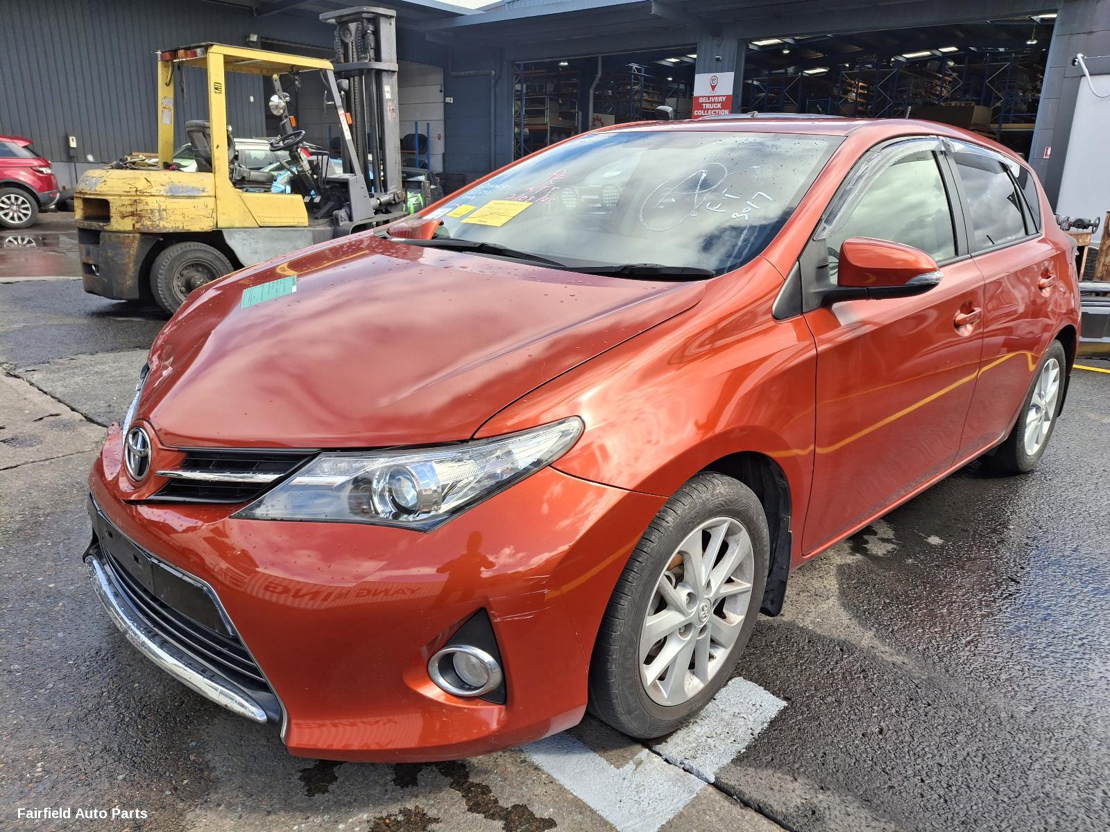 2014 Toyota Corolla Right Rear Door Sliding