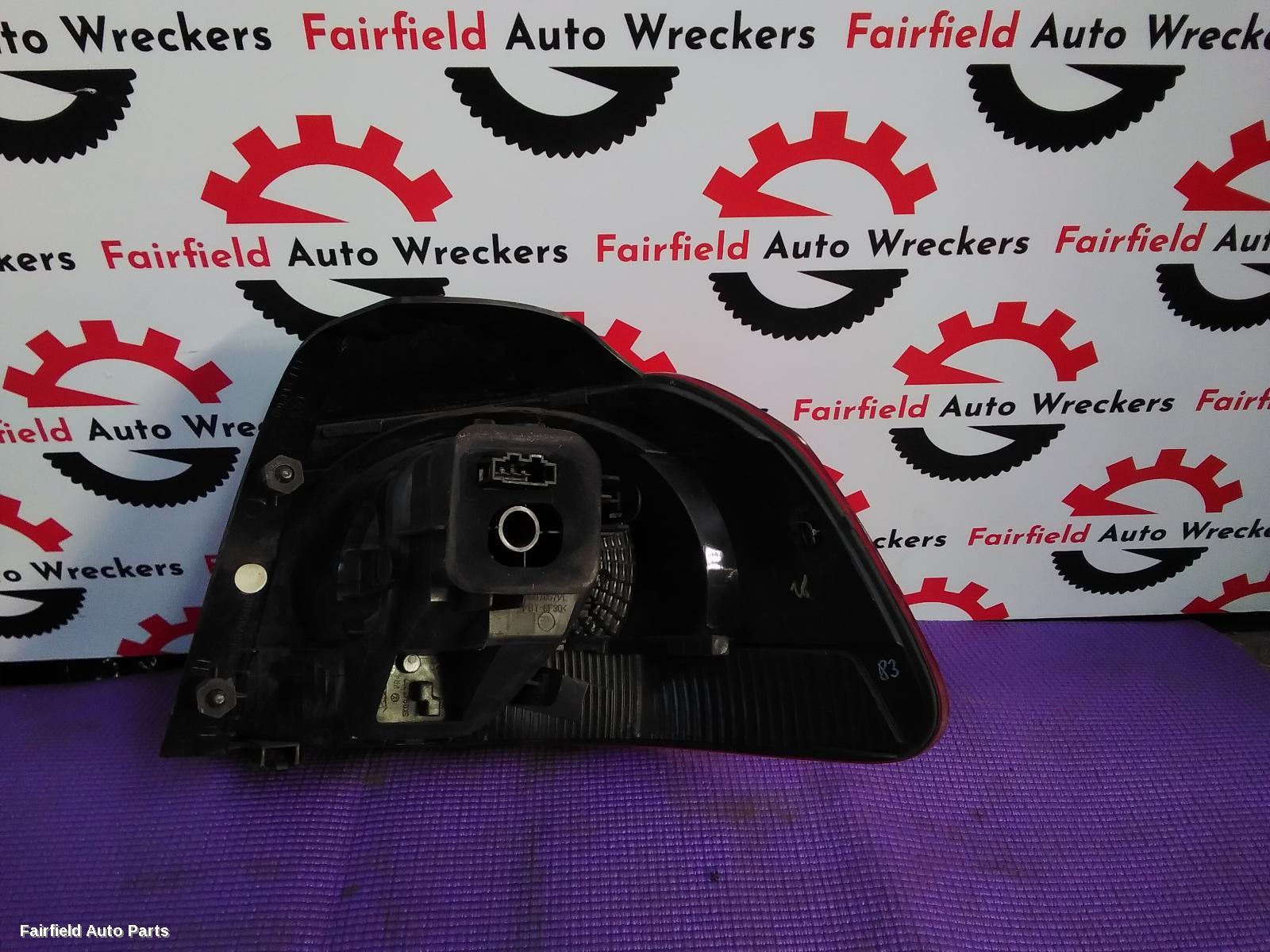 2009 Volkswagen Golf Left Taillight