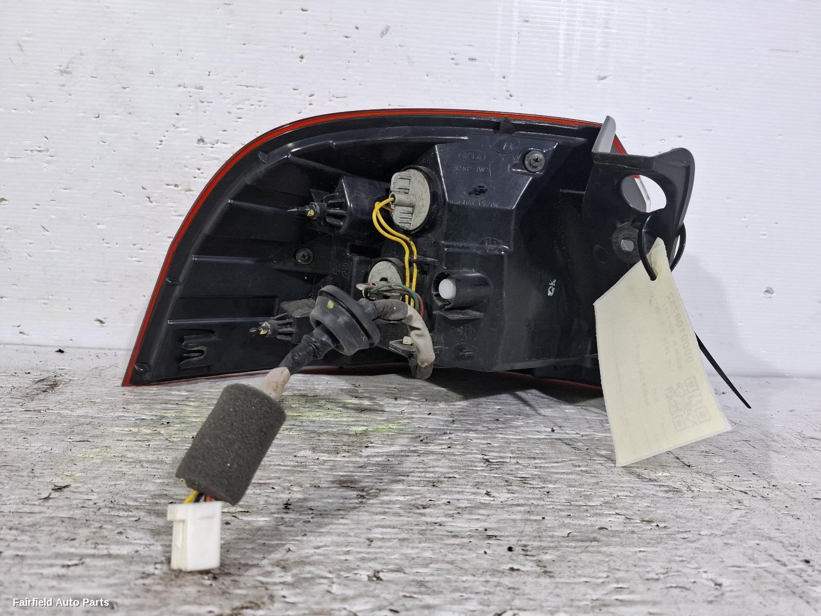 2011-2016 Kia Rio Right Taillight