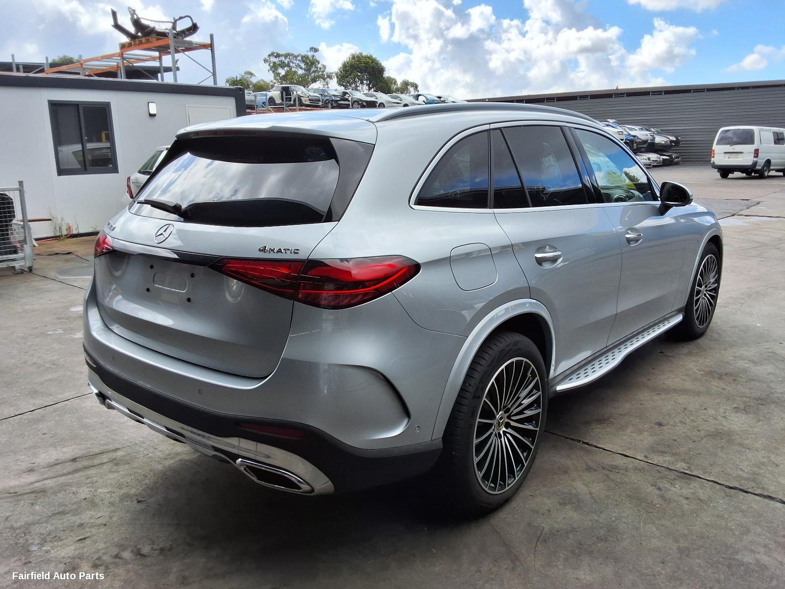 2024 Mercedes Glc Class Left Guard