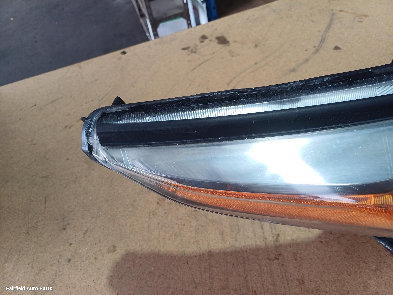 2013-2016 Toyota Kluger Right Headlamp