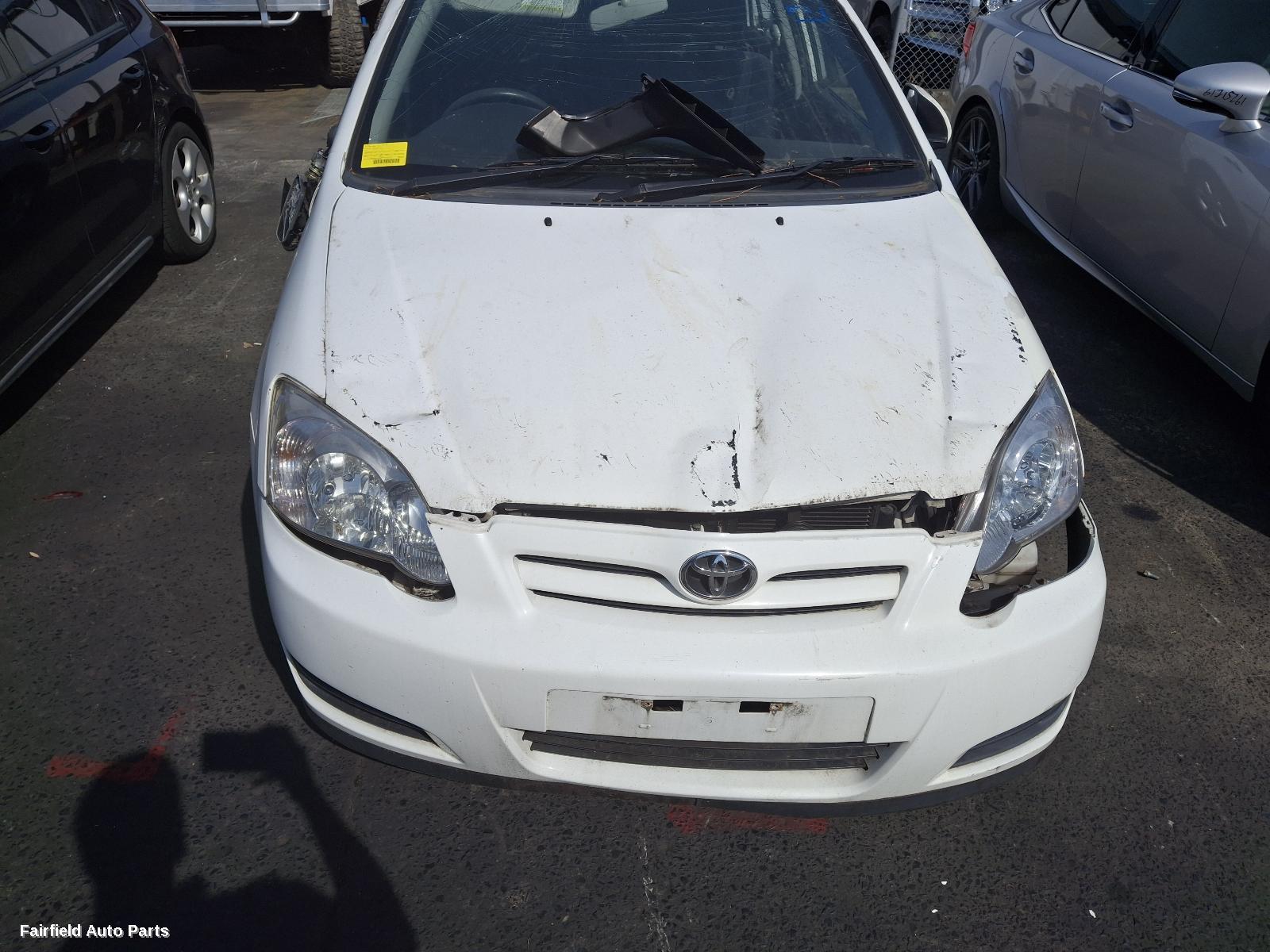 2004 Toyota Corolla Right Taillight