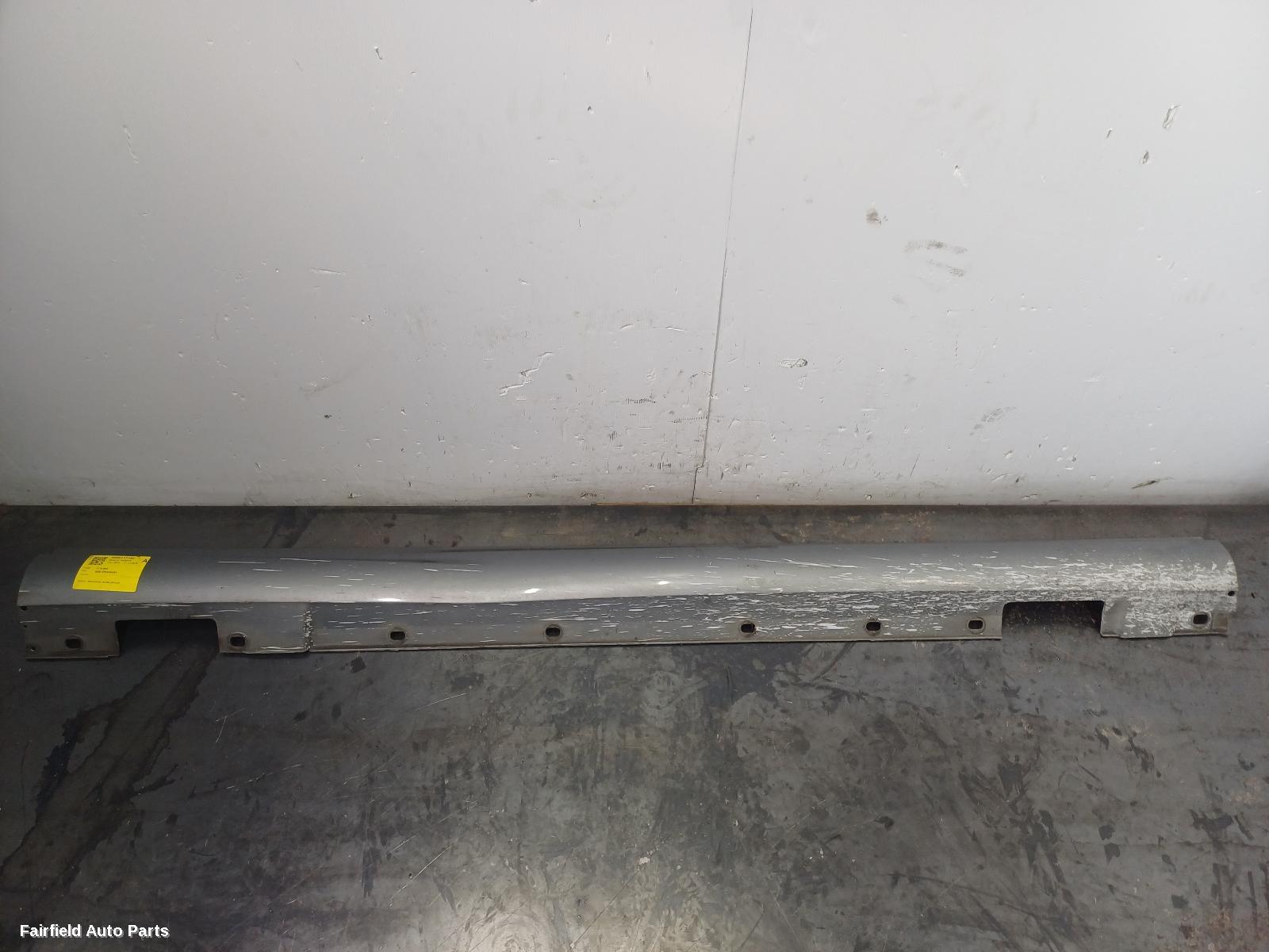 2011-2015 Mercedes C Class Side Step Skirt