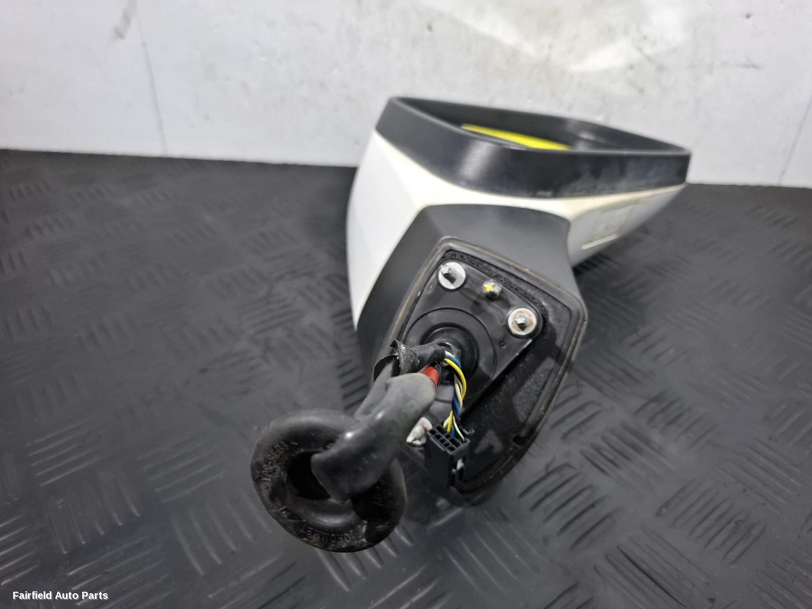 2016-2020 Holden Trax Right Door Mirror