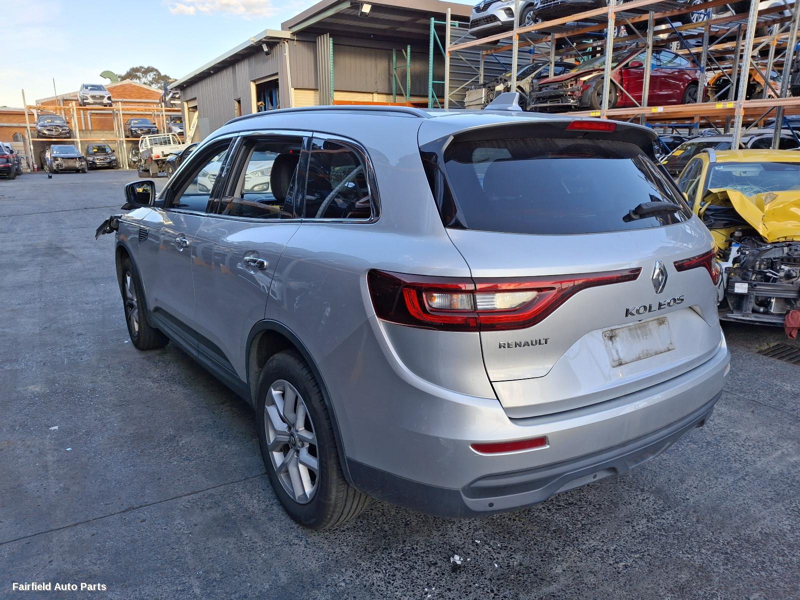 2017 Renault Kaleos Left Door Mirror