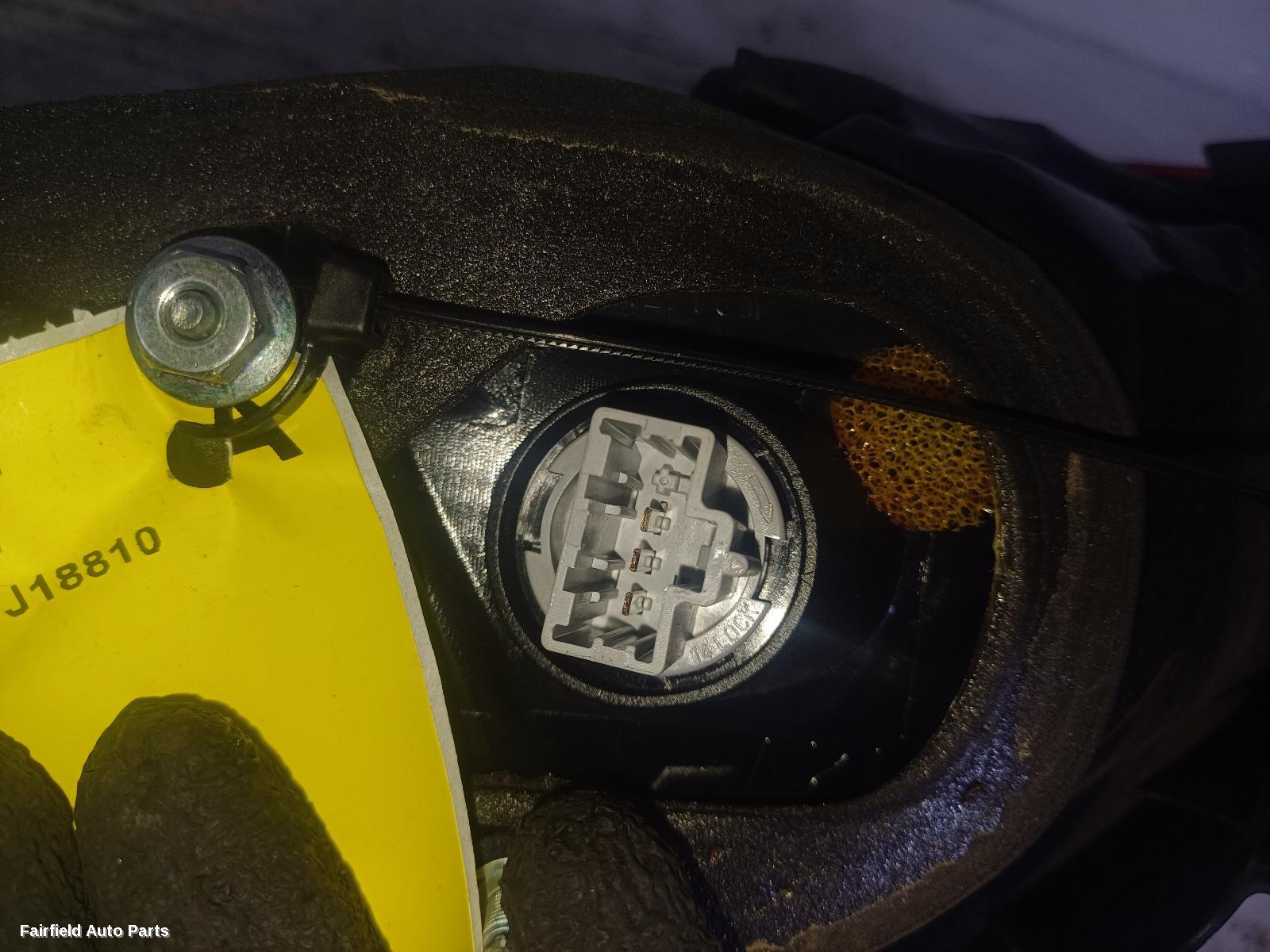 2014-2016 Mazda Cx5 Left Taillight