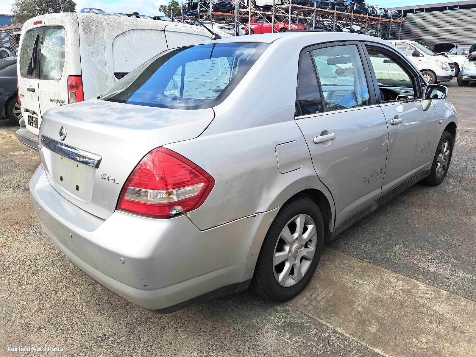 2007 Nissan Tiida Sunvisor