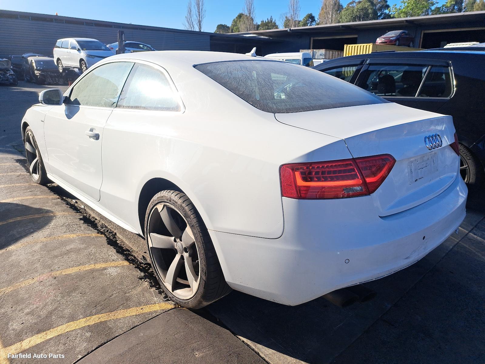 2013 Audi A5 Left Taillight