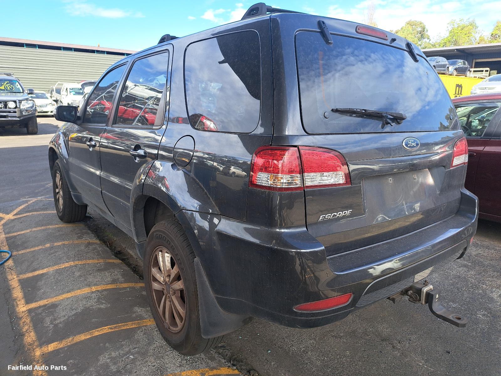 2011 Ford Escape Left Taillight