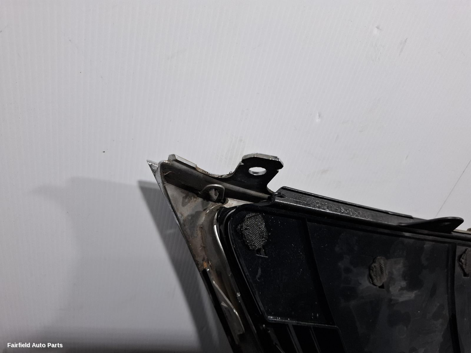 2005-2008 Lexus Is250/is250c Grille