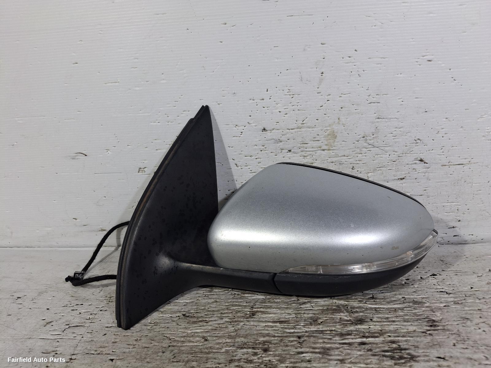 2008-2013 Volkswagen Golf Left Door Mirror